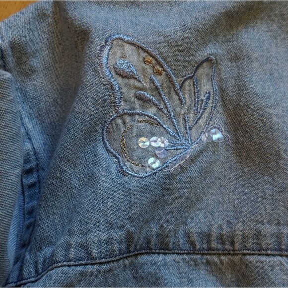 Blair Two-Twenty Collection Vtg Butterfly Embroidered Button Blouse Size Medium - Picture 2 of 9